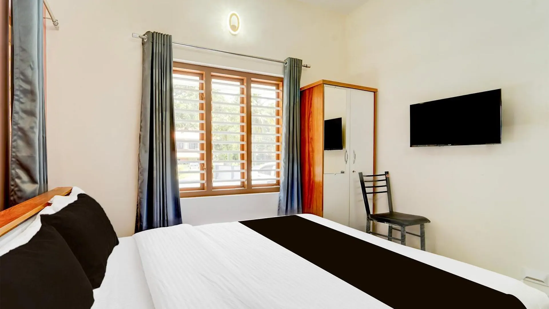 Super Collection O Westhill Near Govt Engg College Hotel Varakal 0*,